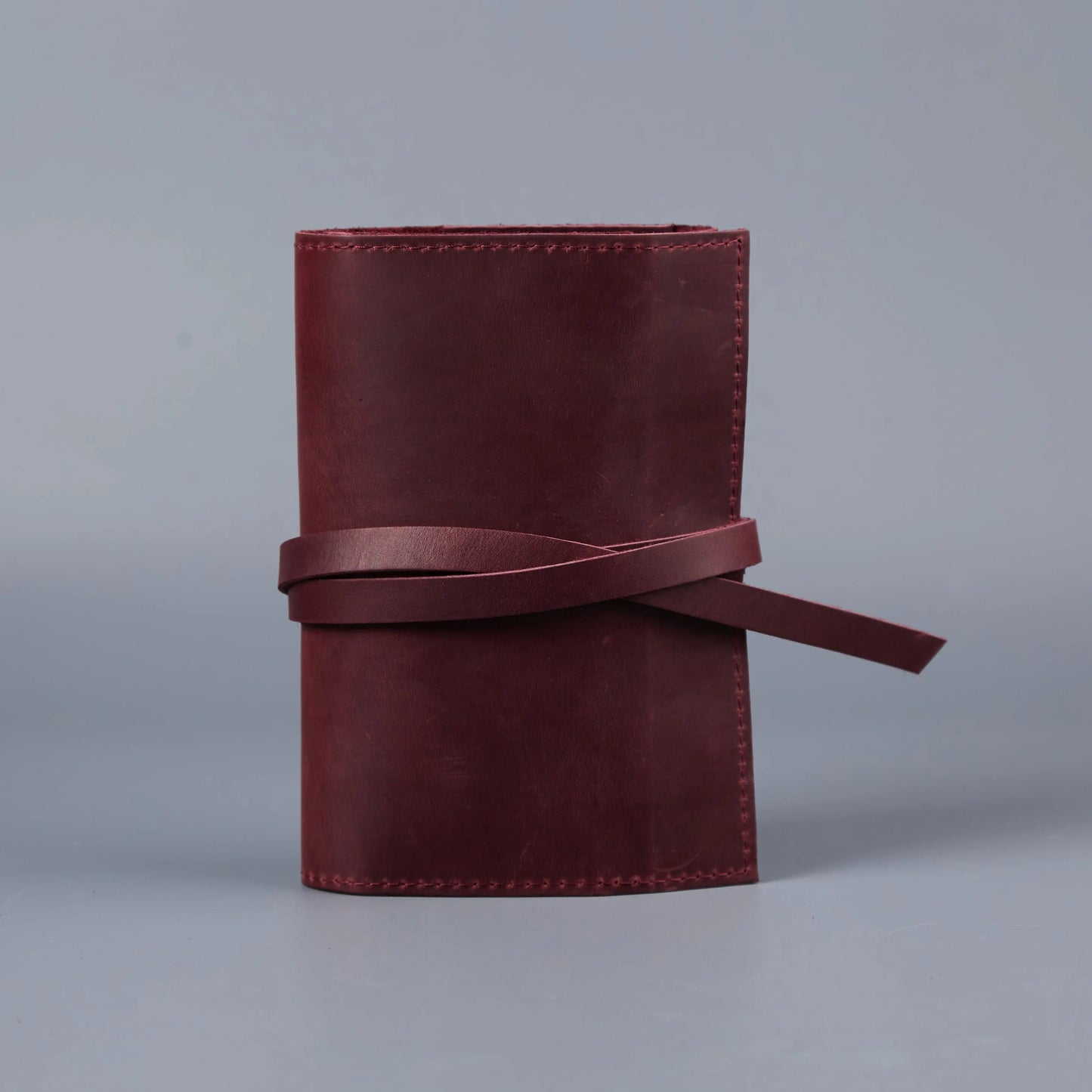 Beauty Weekend Jewelry Organizer — Burgundy