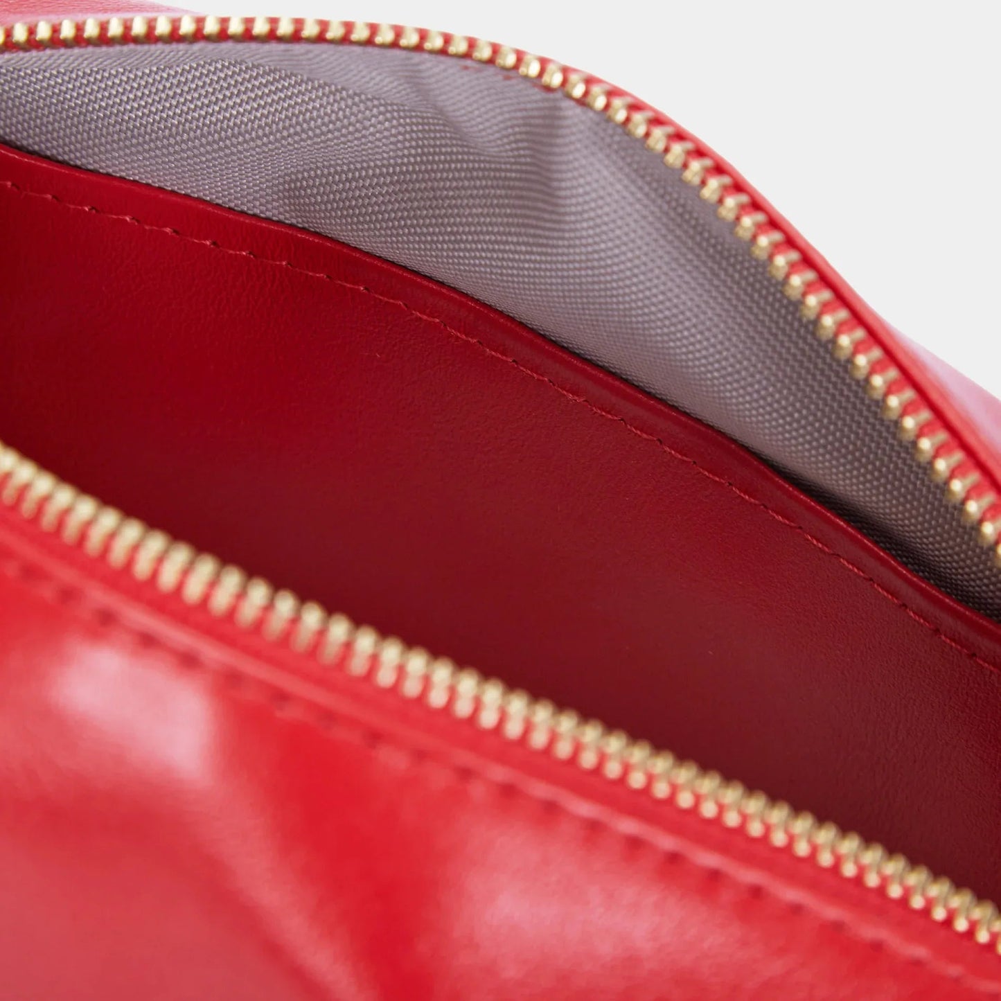 Mirage Leather Toiletry Set — Red