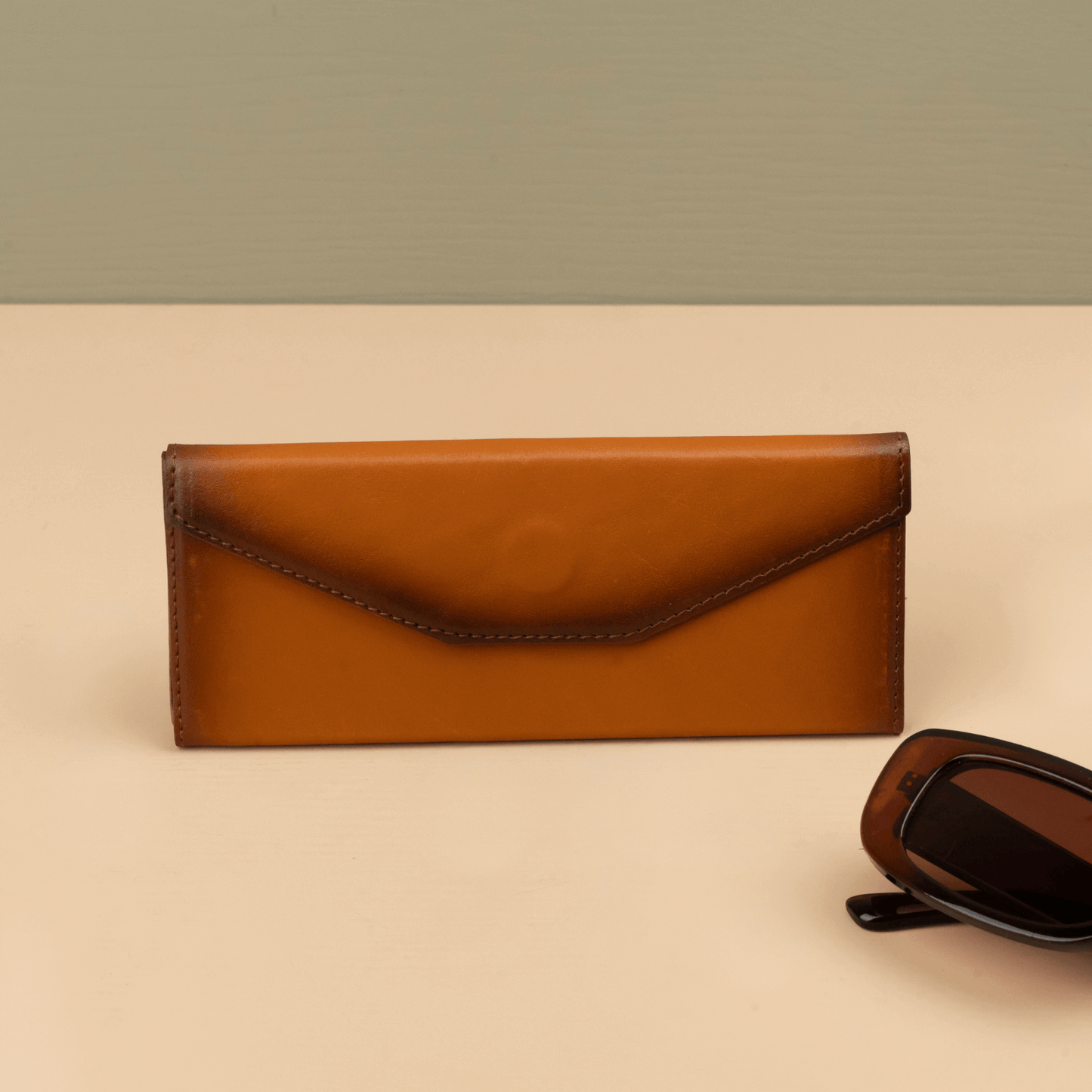 Luxury Leather Sunglasses Case — Camel