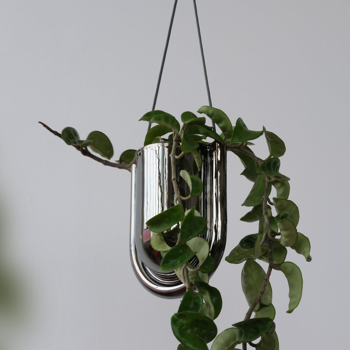Sculptural Portico Planter - Chrome
