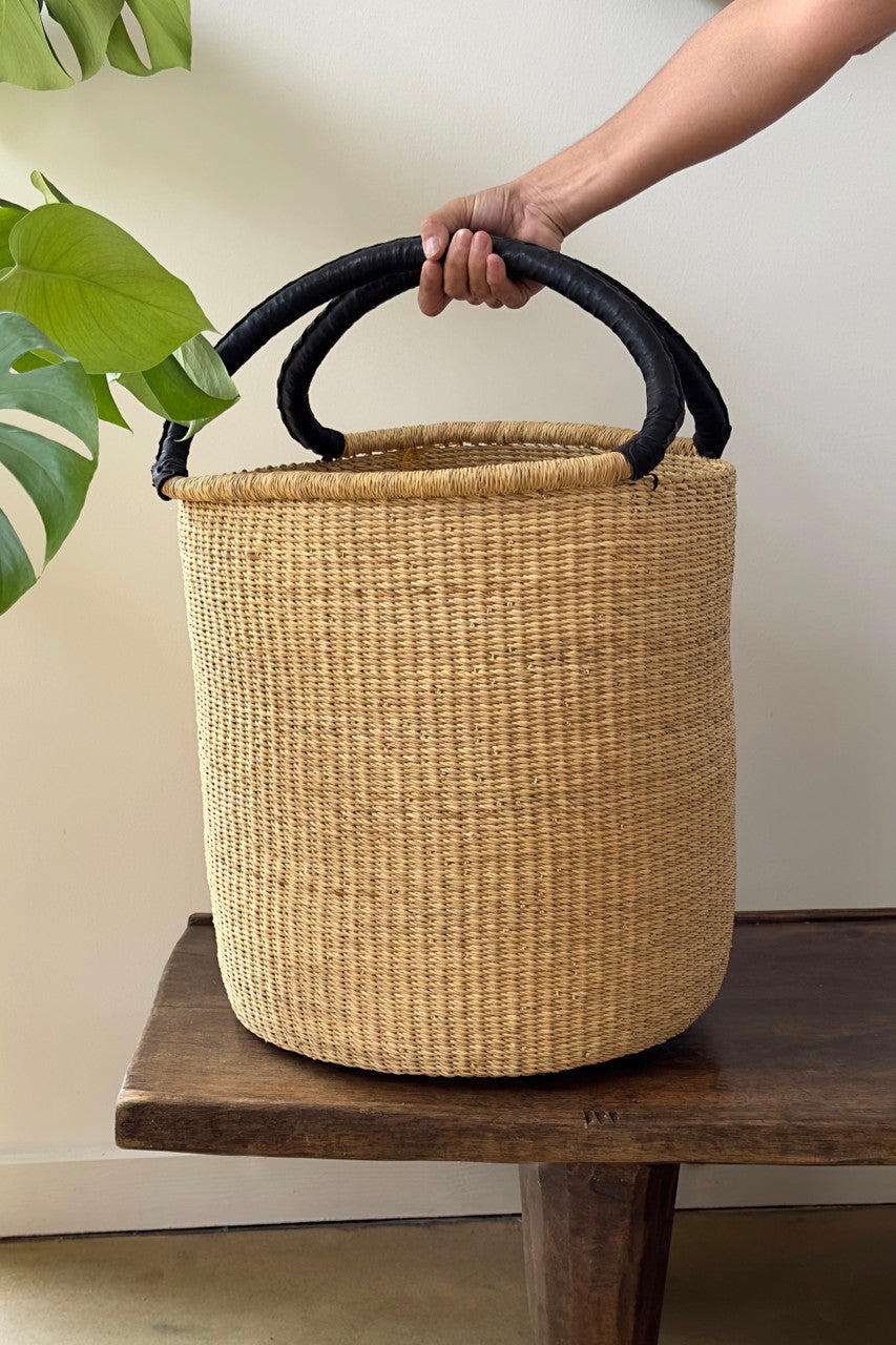 Simple Streamlined Hamper, back view