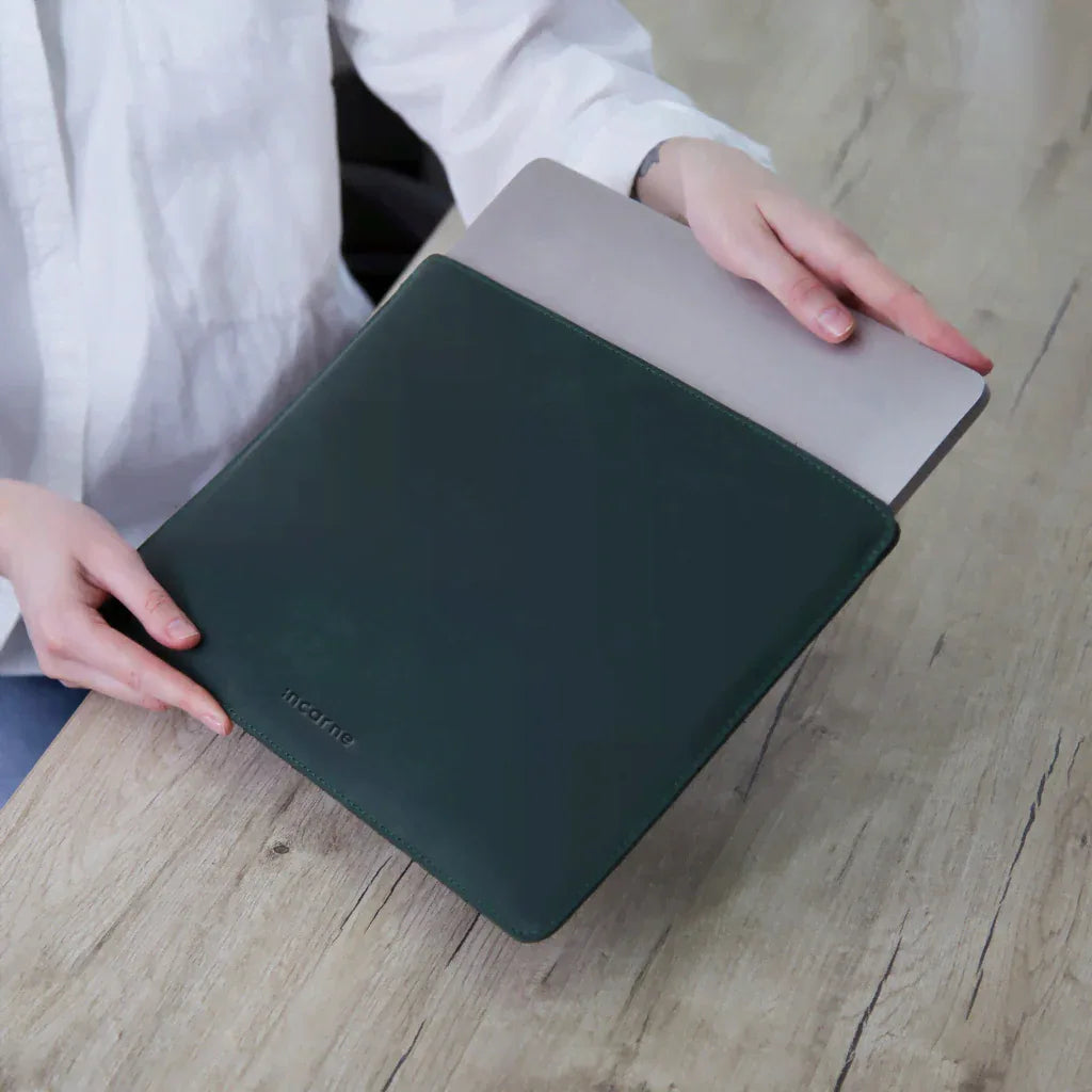 The Gamma Plus Laptop Sleeve — Forest Green